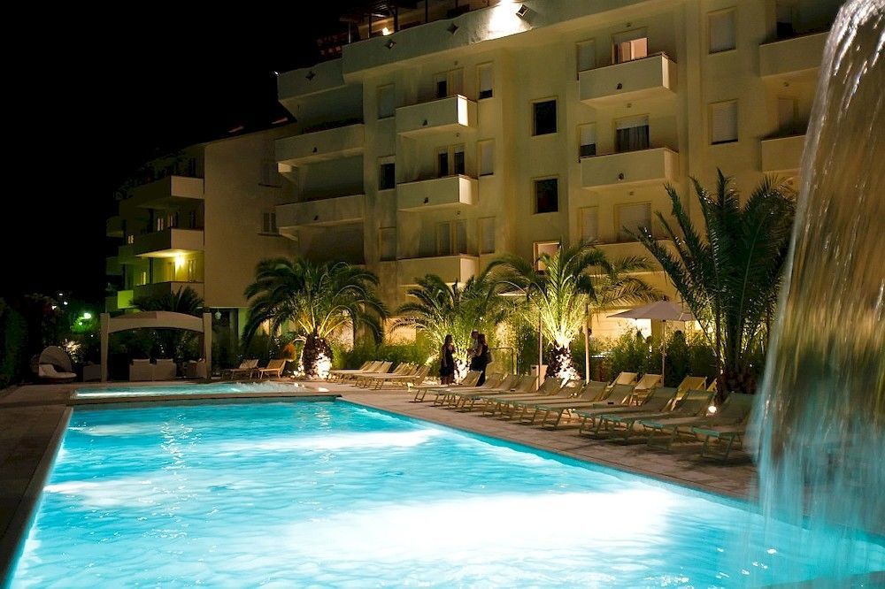 Hotel Residence Stella Del Mare Vada Exterior photo